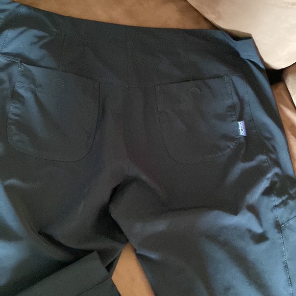 Patagonia Women Intercontinental Capri Hiking Pants Spandex Blend Black Sz 10 - Picture 8 of 9